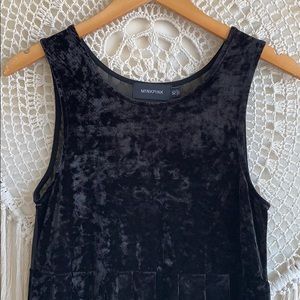 Urban Outfitters MINKPINK Black Velvet Dress.XS